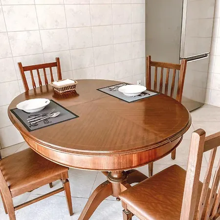 Seaside Room In A Peniche Townhouse Featuring A Private Bathroom And Shared Access To The Swimming Pool And Kitchen Atouguia Da Baleia Exterior photo